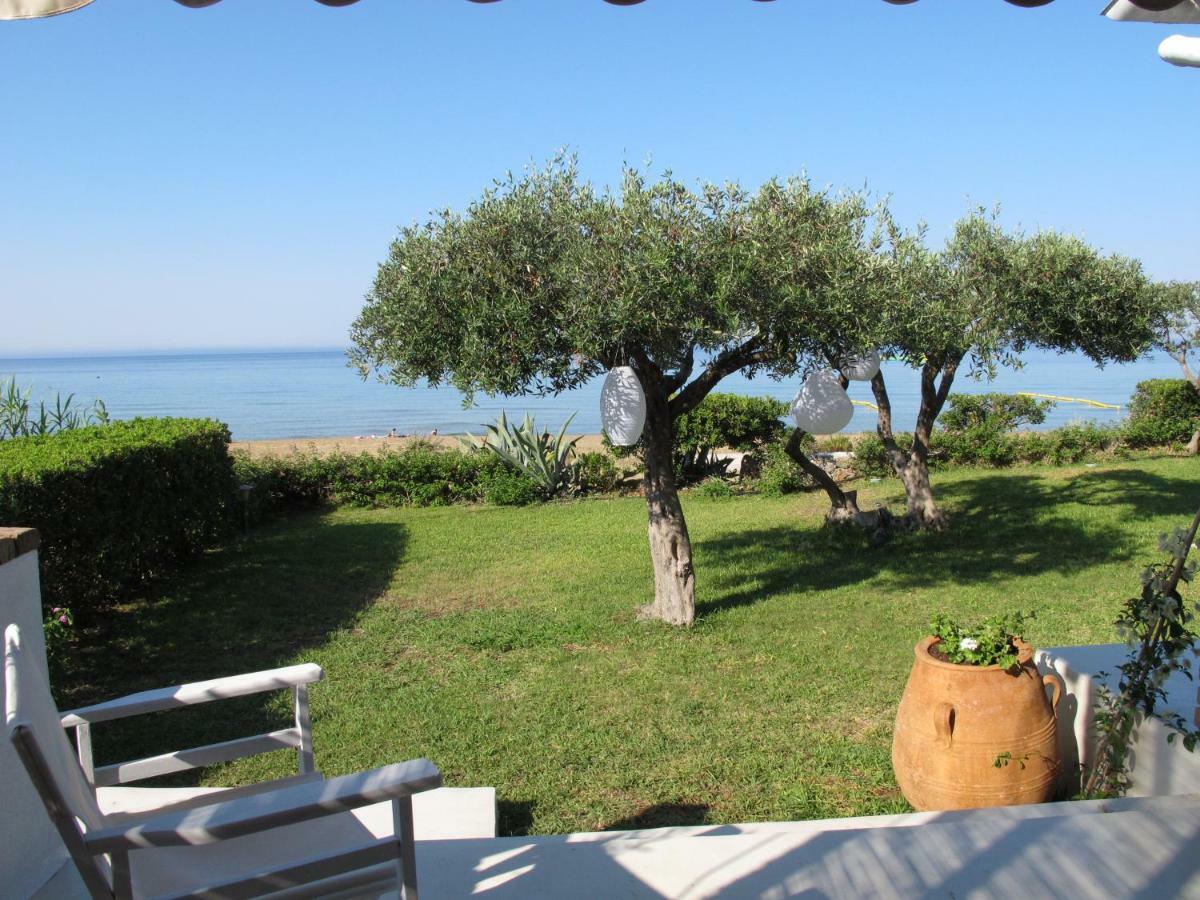 Seafront Calista Beach House With Garden Glyfada  Exterior photo